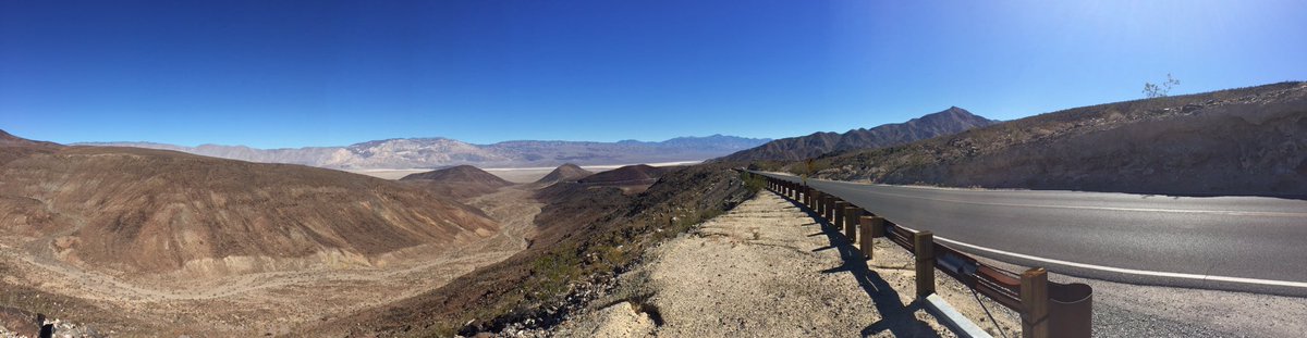 lowto_high's tweet photo. Death Valley...warm https://t.co/96uAZfSoOr