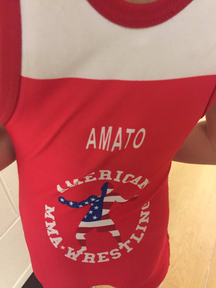 MoveSportsWear's tweet photo. It's Official! our first #TeamGear Singlets are on the mats!! #AMMAW @FrankieEdgar @EliteWrestling @RussTerlecki @greezo19 #WeTakingOrders https://t.co/2TjlN3uj6z