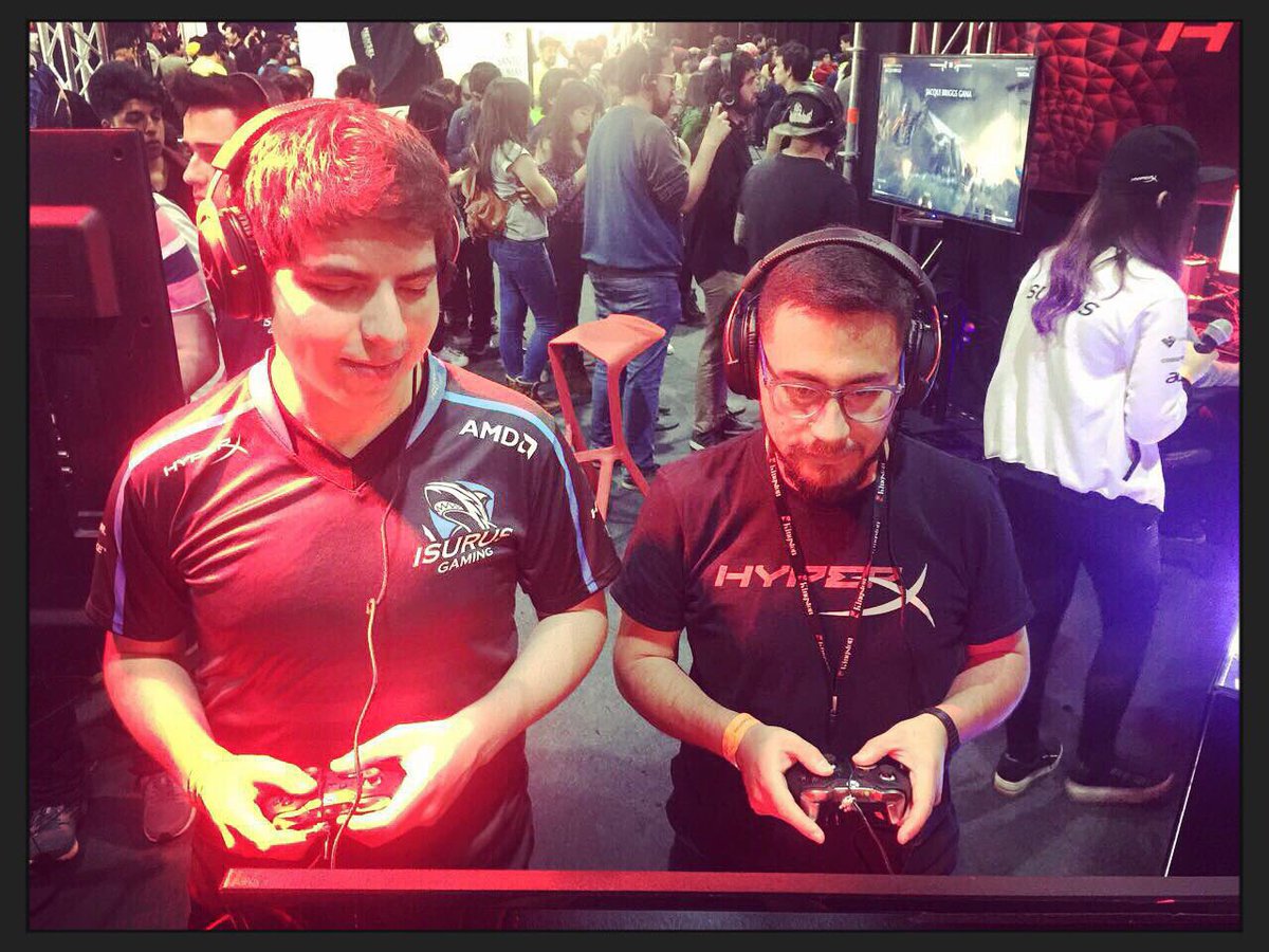 HyperXLatam's tweet photo. #QQmore de @teamisurus en las activaciones de nuestro stand en @ExpogameChile #HyperXEG 😎 https://t.co/k7ob0ILoVS