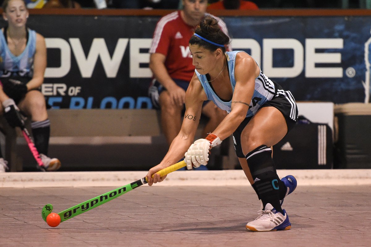 LeonasARGHockey's tweet photo. #HockeyPista #IPAC2017 Argentina vs Estados Unidos. Final del Panamericano Indoor. Aqui el album completo: https://t.co/cDsKPk4CHF https://t.co/YIj6bh1apV