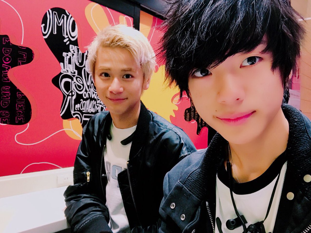 JOE_0228__'s tweet photo. おはようございます！
今日は、撮影‼️📸
なんの撮影かと言うと…
あ、まだ秘密〜㊙️😊

それにしても、雨すごいですね☔️😭

皆さん大丈夫ですか？今日は風も強くて、雨も強いので怪我しないように気をつけてくださいね‼️

それでは！撮影現場に移動🐎

#アクロス #龍乃介 #呈 https://t.co/pyzVlPyiT7