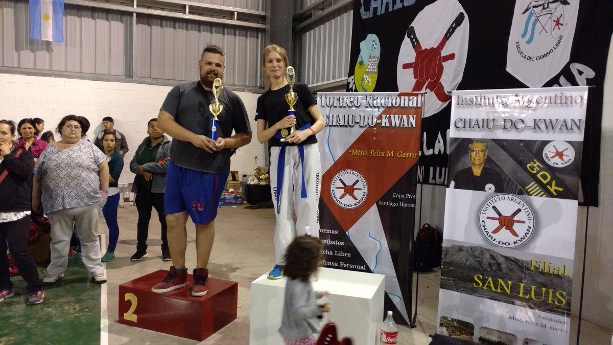 cdklerma's tweet photo. Exelente jornada en el torneo nacional que se llevó a cabo en la prov. De San Luis donde prof. Y alumnos del taller defensa obtu. Premios. https://t.co/Ls0NLgzsyf
