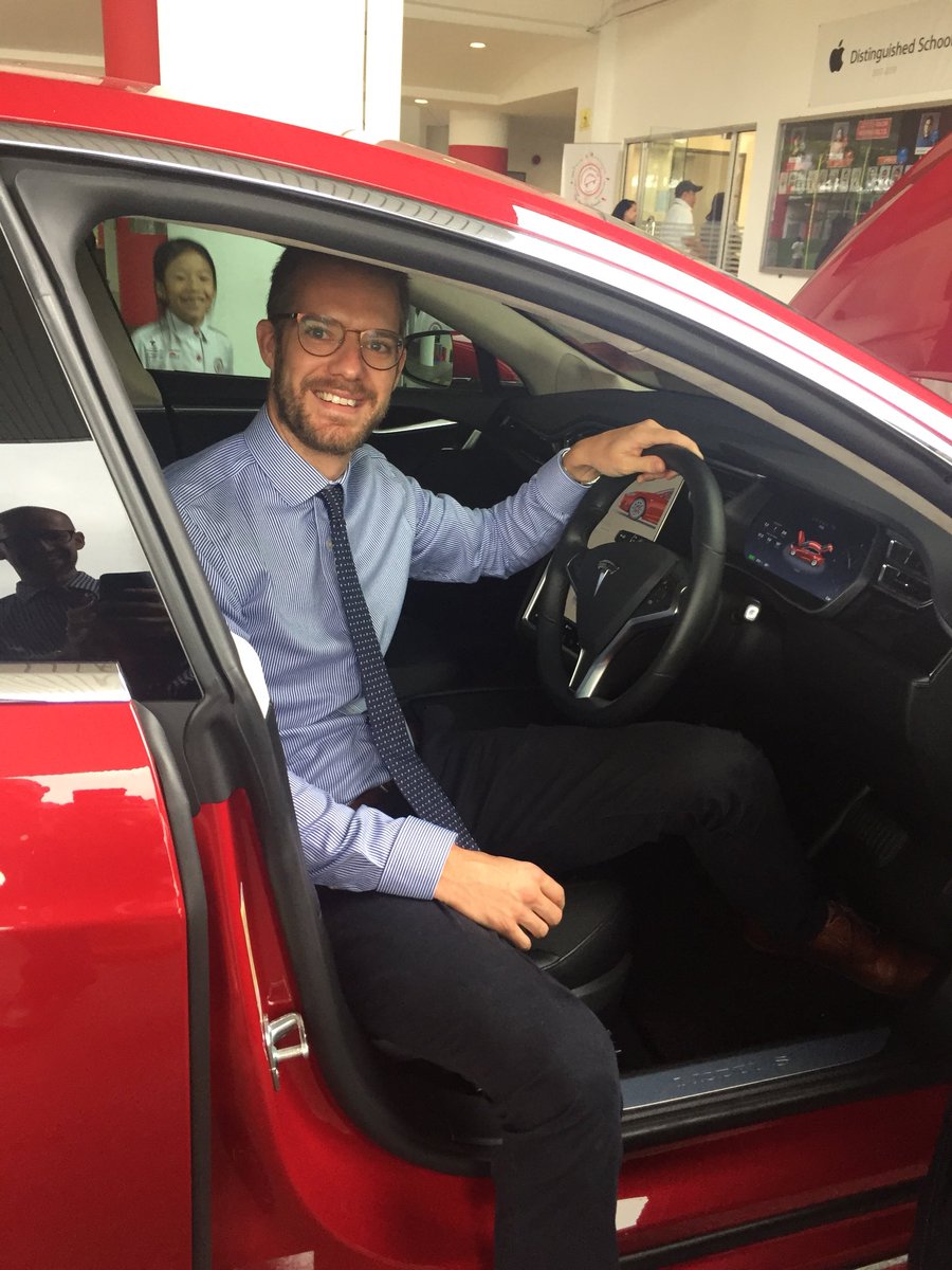 Mr_RichardJ's tweet photo. 3 Gandhi had a special treat in @The_IPC as one the dads brought a @Tesla into school. 1 of 6 cars in Malaysia. ‘Turn it Up’@HisYear3 https://t.co/nYH2FxW62q