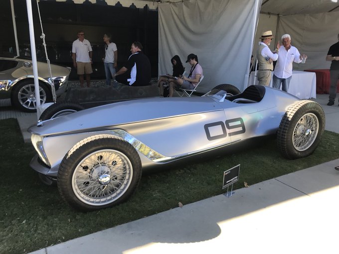Futuristic  #CarShow https://t.co/C35ngBqUdR<a href="/tag/carshow"class="tags">#CarShow</a>