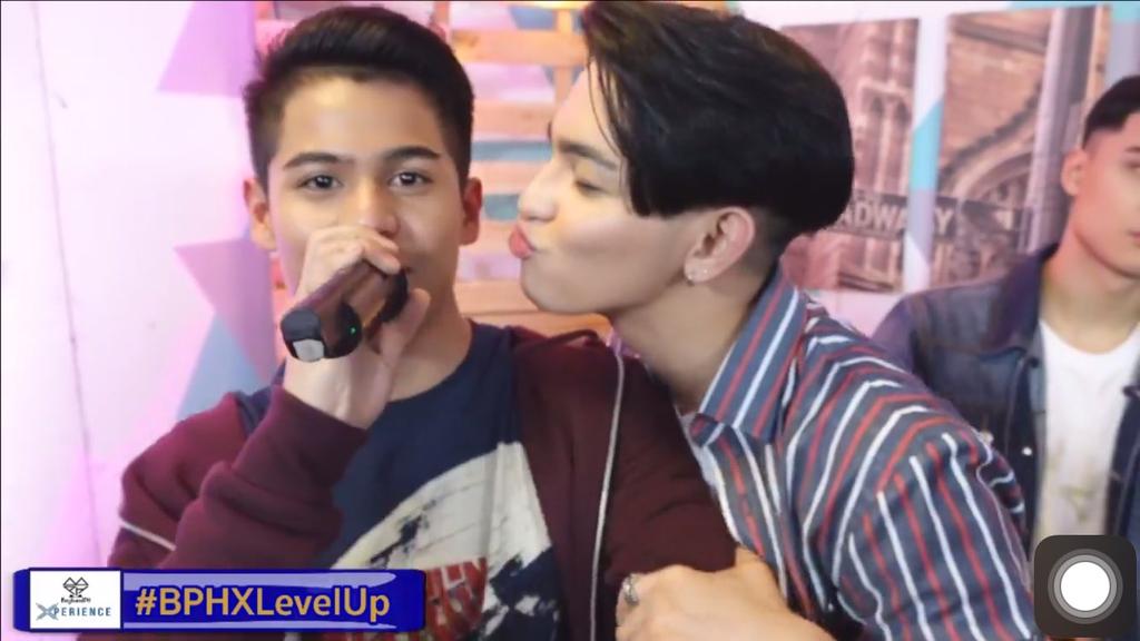BPHBelieversOFC's tweet photo. Yung bawat pagsasaita ni @boyband_nielm My pannguso si mayor @boyband_joao dito.. 💜💜
#JoNiel
#BPHXLevelUp https://t.co/87pdmq3VNd