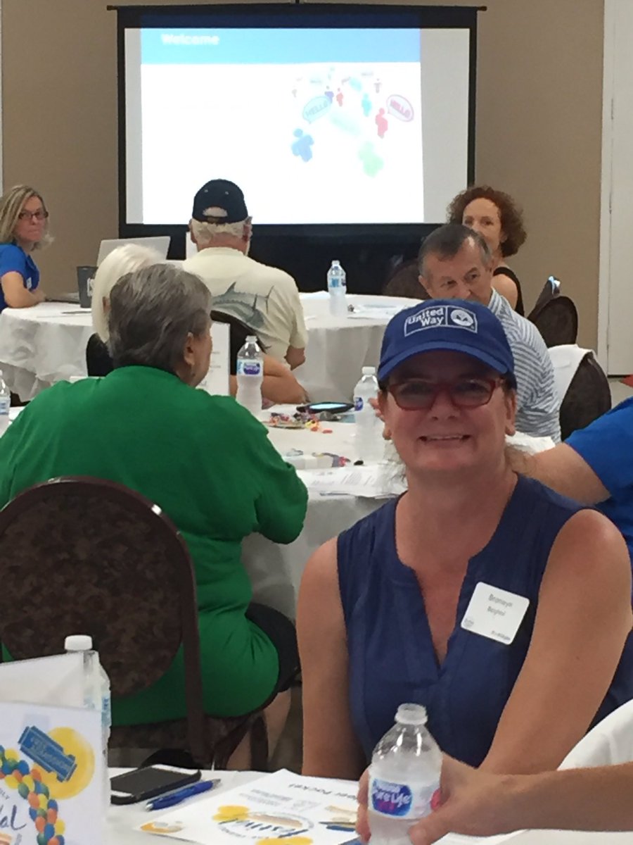 .@BronwynBeightol you are inspiring~leading by example #volunteering <a href="/AgeFriendlySRQ/">Age-Friendly Sarasota</a> #Festival on Oct 28 9-4pm ~ fun #ForAllAges <a href="/UWSuncoast/">United Way Suncoast</a>