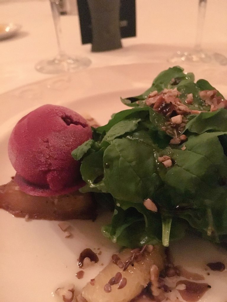 FoodandTravelMX's tweet photo. Aquí el menú del chef Gonzalo Mendoza, compararemos el maridaje de cada plato con #DomPerignonP2 y #DomPerignon. La paciencia es la clave 👌 https://t.co/54CPtZ6cBW
