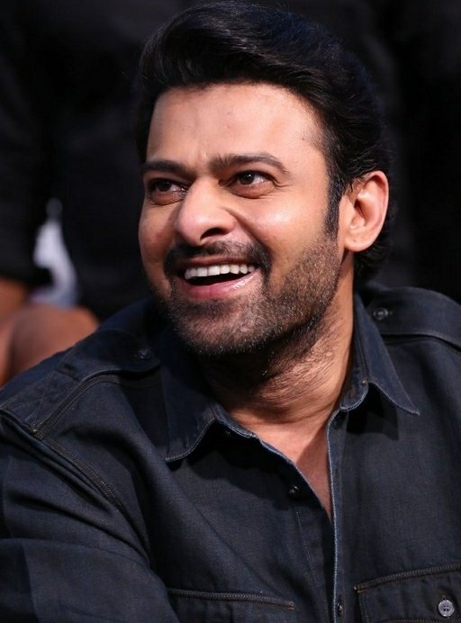 DarlingJAi6's tweet photo. Happy birthday to #Prabhas_darling https://t.co/YNzNQqysdB