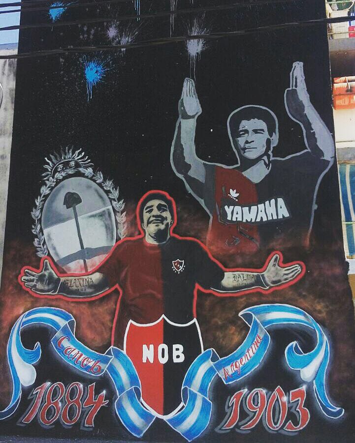 El mural de Midland a Maradona y Messi - Olé