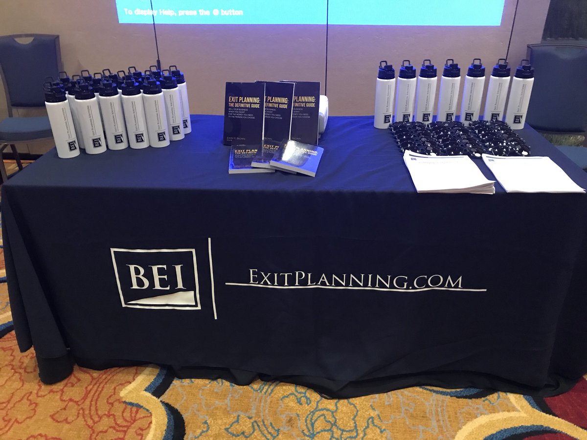 BEIJJohnson's tweet image. Tailgating with like minded advisors at the BAMbeque!! #exitplanning #plan4thenextphase #1PercentMindset