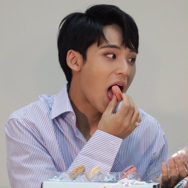 paradiseseoks's tweet photo. #NewProfilePic #hessopowerful https://t.co/KlYugj9oXj