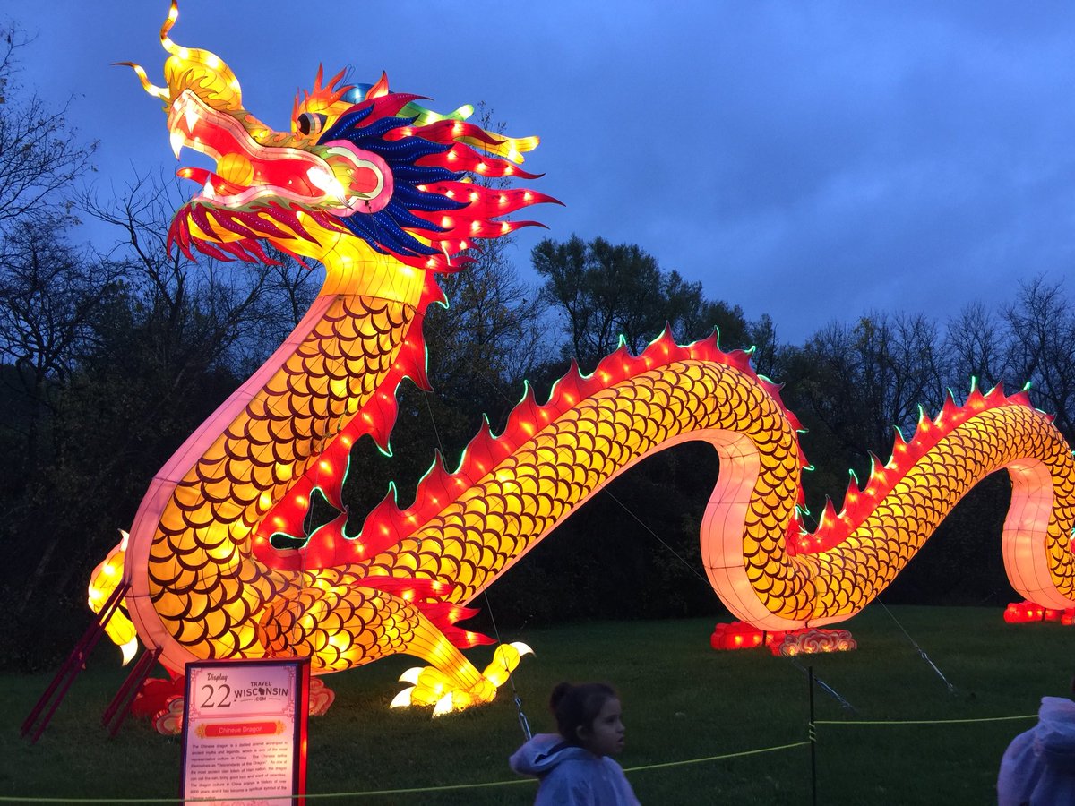 JenMcD09's tweet photo. @MissBin103 Dani’s weekend : early family birthday party Saturday &amp; went to China lights on Sunday! https://t.co/ewEb8WDnhg