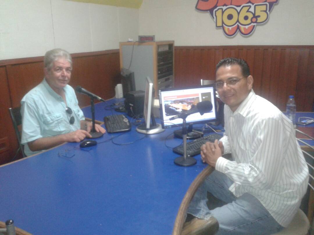 Sabor106's tweet photo. #LaNoticiaAhora con #JoséAndaraRivas y #GonzaloGalán de 12:00 PM a 12:30 PM en #Sabor106 #SonandoBienSabroso https://t.co/HMfv9ekWMP