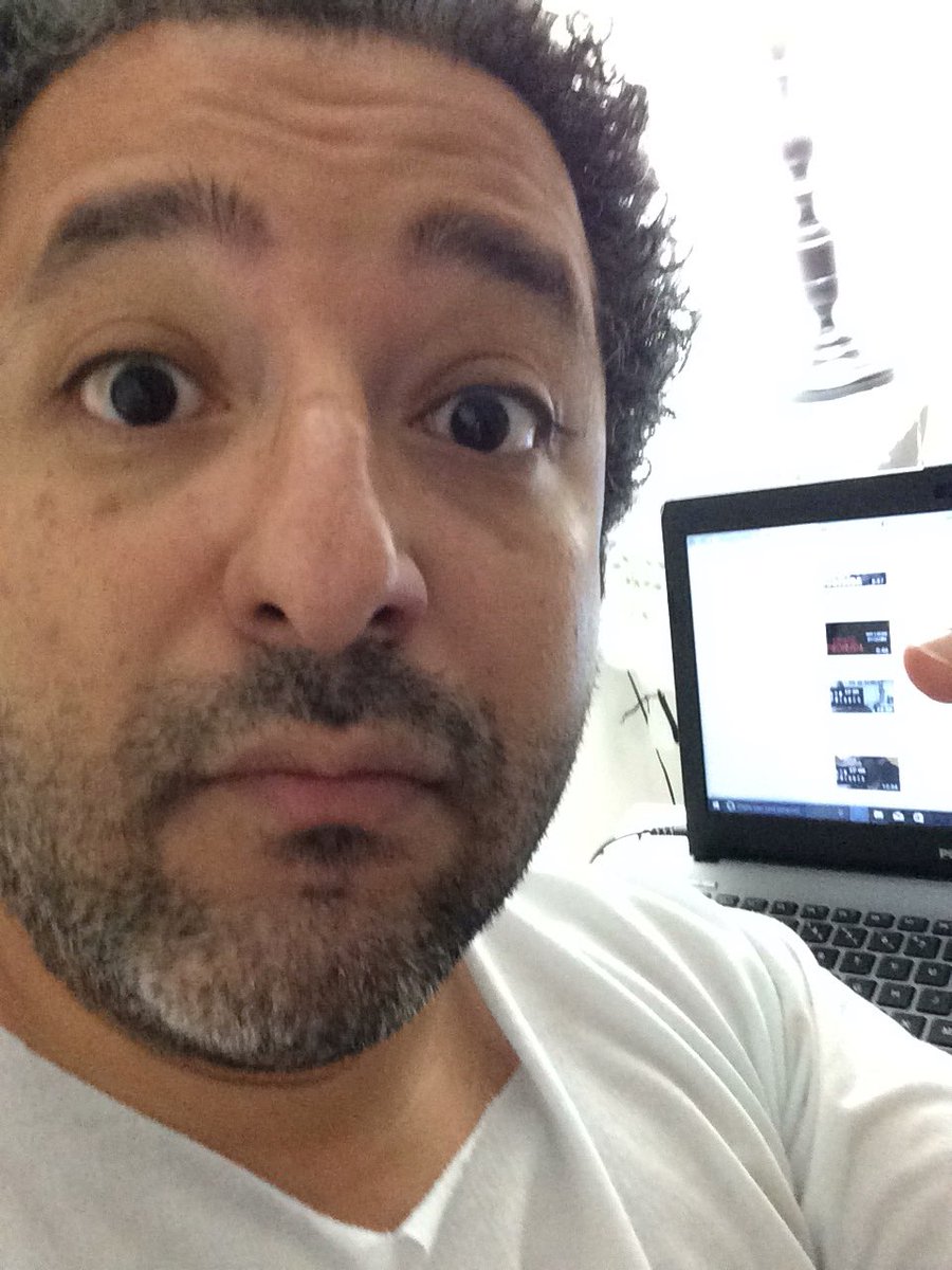 GERACAO81's tweet photo. Madrugada zumbi editando editando editando. #youtubersdamadrugada. Mas vale não durmir pela edição do que mal dormir pela preocupação! https://t.co/66KbYp0dcd