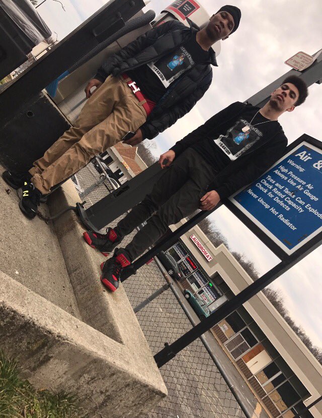 GoGettaGrim's tweet photo. Trippy๐ 4L #ripKidd https://t.co/9B863itSAE