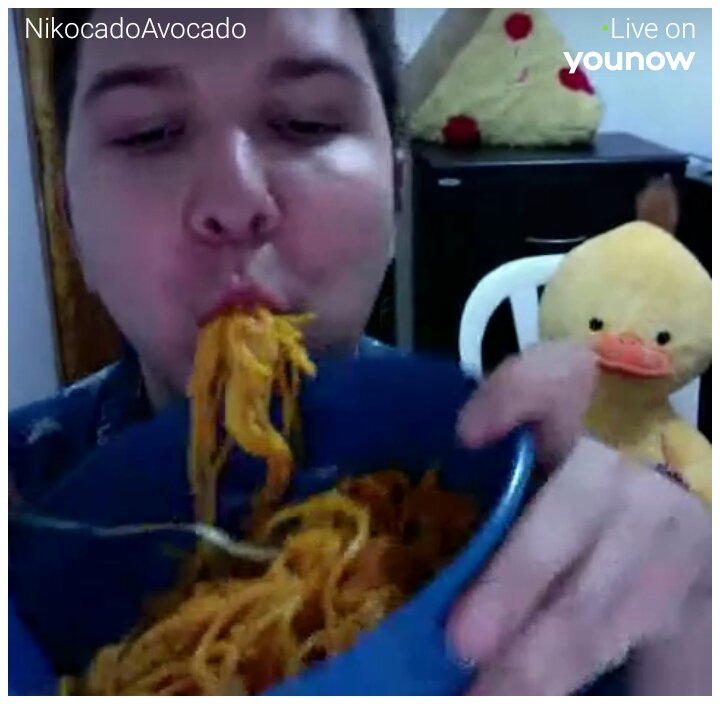 🔴 LIVE <a href="/nikocadoavocado/">skinny person</a> on #YouNow younow.com/NikocadoAvocad…