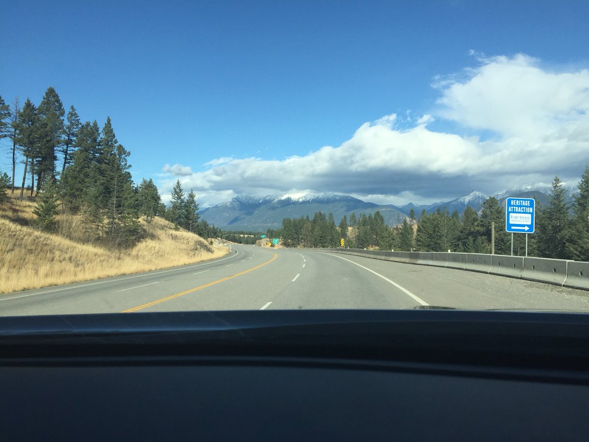 RoddddddRod's tweet image. Hello Saskatchewan.  Glad to see you after starting my day with this beautiful scenery. #BCtoSaskinaday