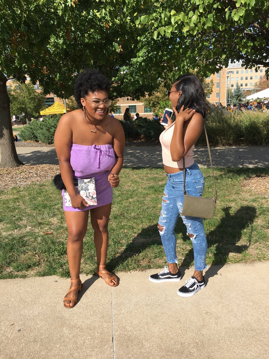 Syddknee__'s tweet photo. My girls ๐ค๐พ๐ #MUHC17 https://t.co/4UECEKdlI0