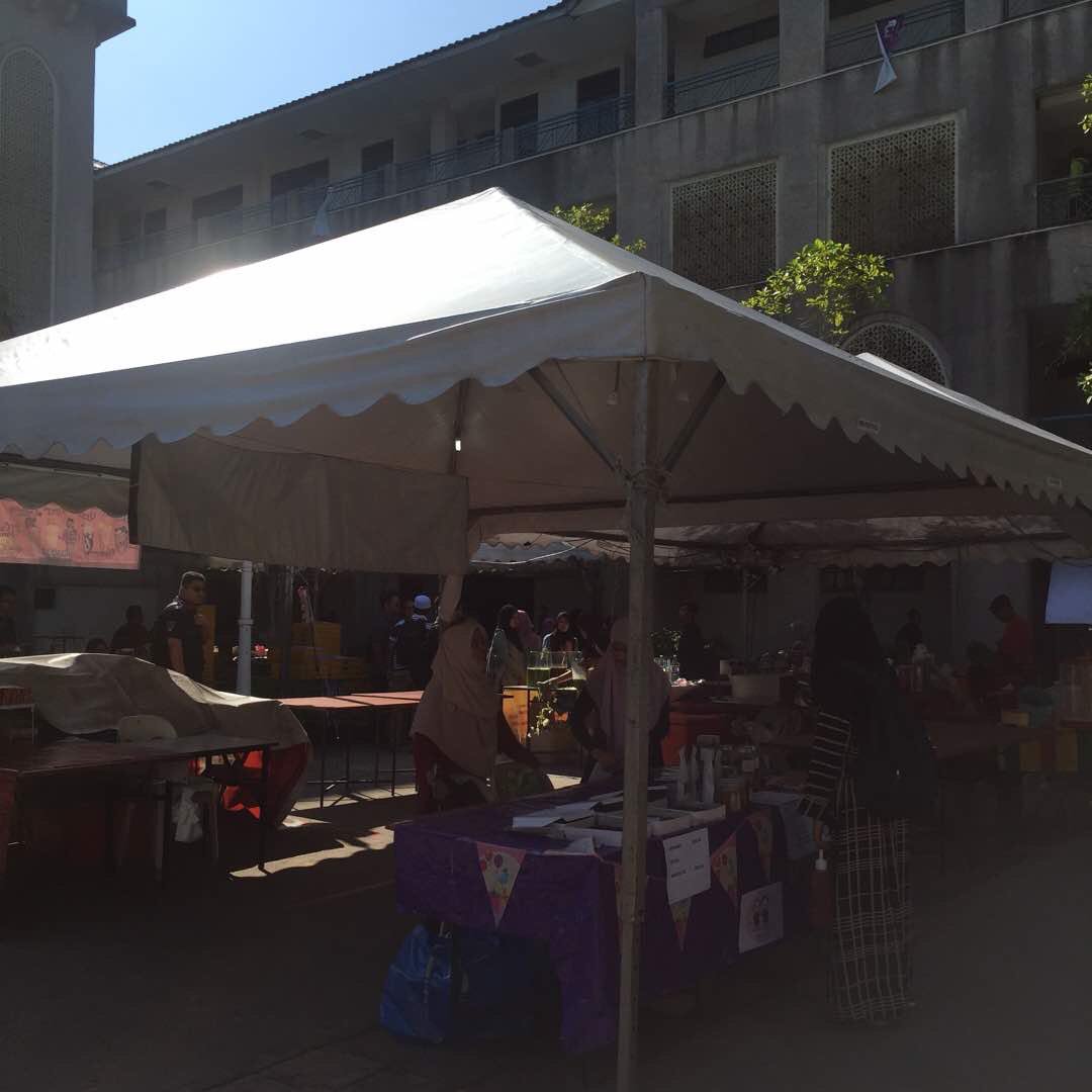 econsfest18's tweet photo. Live Update Day1 #Efest17 #Dbazaar https://t.co/ctUO7KrH2K