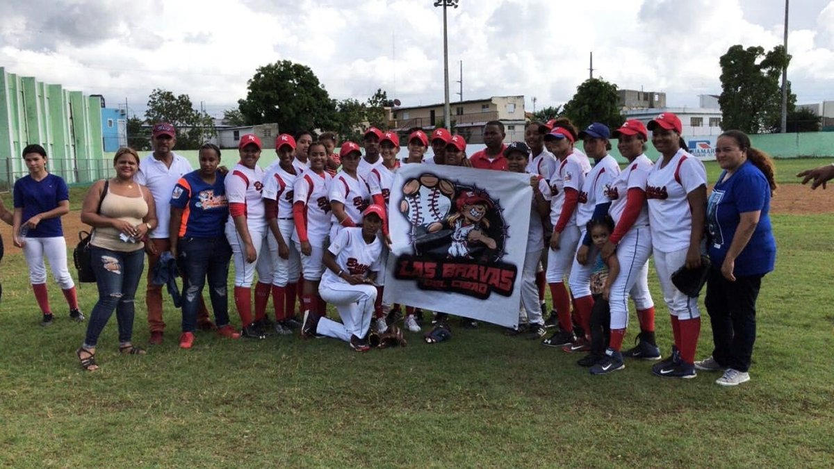 FEDOMRD's tweet photo. #BravasdelCibao derrotan 7x2 a #ArrocerasSFM y pasan a Final #LDBF2017. #SerieFinal inicia el próximo domingo ante las #ChicasPower https://t.co/BTrmPjWfOx