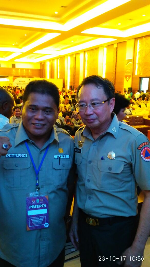 Kalaksa BPBD Tangsel Drs. H.Chaerudin,Msi Bersama Kepala BNPB bpk.Willem Rampangilei, <a href="/humastangsel/">Humas Kota Tangerang Selatan</a> <a href="/SouthTangerang/">Tangerang Selatan</a>  <a href="/BNPB_Indonesia/">BNPB Indonesia</a>
