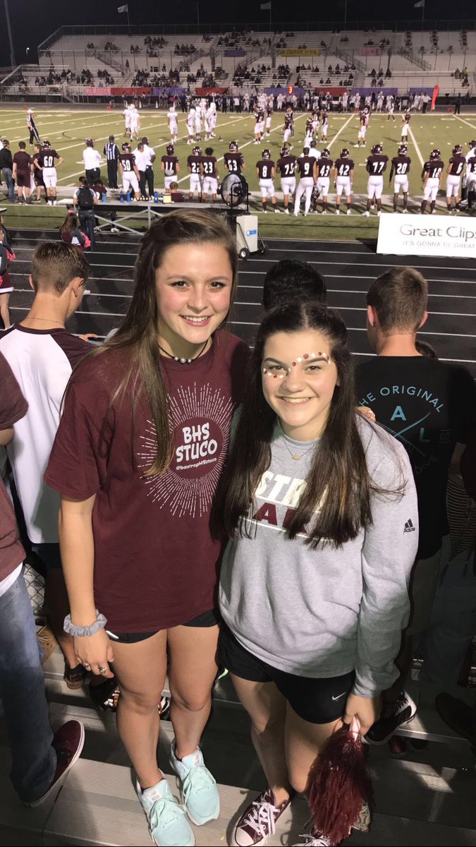 katekibby's tweet photo. FNL w/ G 💛 @BastropHSStuCo #doublethepoints https://t.co/LNP8yjw5jf