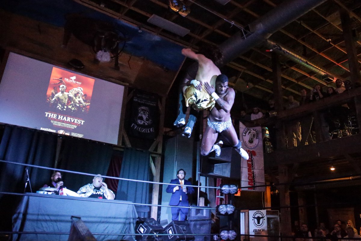 QCBanditPhotog's tweet photo. If you missed the EPIC ladder match from @SCWPro #Hawkamania you get a 2nd chance Dec 2nd at #Hawkamania2 https://t.co/jJQpgsf5I2