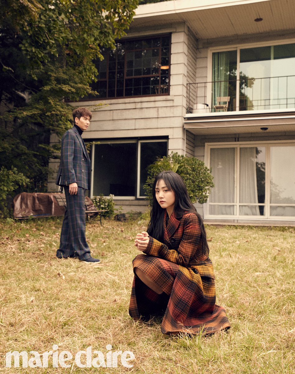 [#문근영] #유리정원 #김태훈 배우와 함께한 #마리끌레르 11월호 - 두 배우의 완벽 케미는 화보와 10월 25일 개봉하는 영화 유리정원에서 만나실 수...