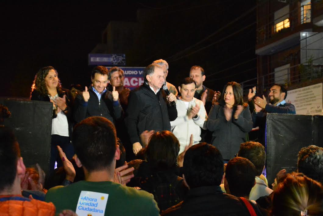 PereyraJulio's tweet image. ¡Gracias a los vecinos que nos eligieron! Mi compromiso en la Legislatura va a ser el de defender los intereses de todos los bonaerenses.