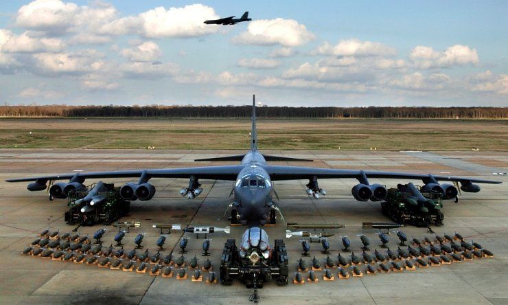 opslens's tweet photo. EXCLUSIVE: US Preparing to Put Nuclear Bombers Back on 24-Hour Alert - OpsLens https://t.co/3i96EDKgyr #B52 #AlertStatus #Russia #Nuclear https://t.co/uzHtBed9ub