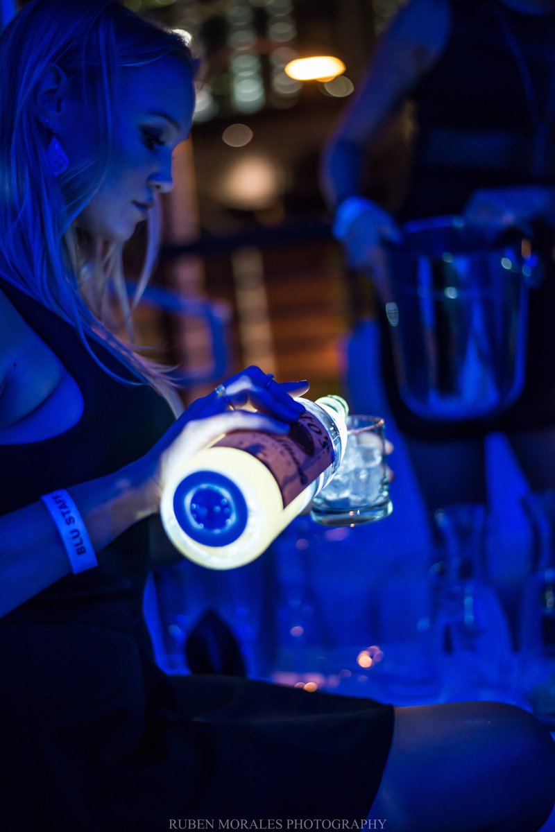 Pouring up @belvederevodka, come celebrate the final night of the 2017 #USGP