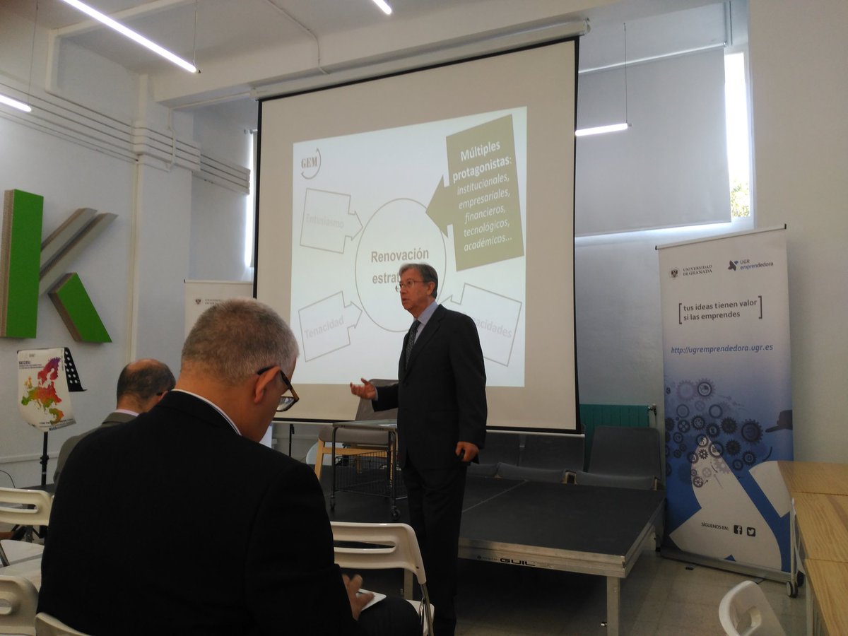 beurruti's tweet photo. ¿Qué necesitan los proyectos emprendedores para que salgan adelante? José Ruiz nos lo explica en #SEC2UGranada #InformeGEM Andalucía 👀👇 https://t.co/hbJ4u2TqU0