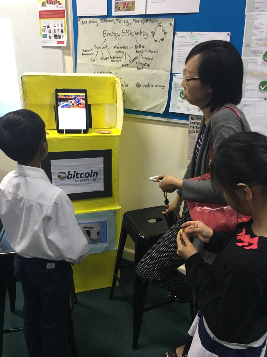 eleanor_mawson's tweet photo. Bitcoin currency as our future income? #pypexhibition #tgspypex17 #tgsprep https://t.co/GG7zQvhdNb