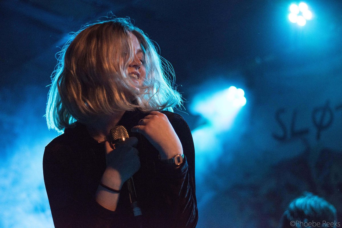 sync_music's tweet photo. LIVE REVIEW + PHOTOS: Music with a point to make - our take on Norwegian pop-punk rockers Sløtface's Southampton show [📸 + 🗒️ by @pheebsi] - 😎 🇳🇴 🔥 #trynottofreakout - https://t.co/R7QNgjdXJK https://t.co/ylyvJfxNLp