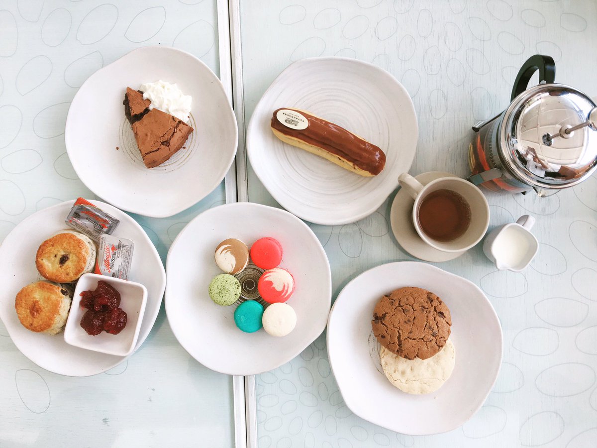 Gatoonmonpark's tweet photo. Ob-Oon Patisserie &amp; Bistro | ร้านดีมากㅠㅠㅠㅠㅠㅠสงบเงียบ สวยหรู สโคนชิ้นละ40 ฮืออออ #รีวิวหัวหิน #อร่อยไปแดก https://t.co/ynm8vLLXNq