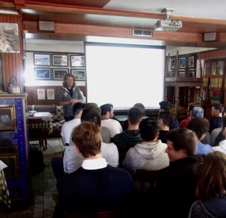 eu_THE4BEES's tweet photo. Last Friday, students from #ITISAvogadro met the #Selleries mountain hut's manager : sharings and illustrations about #howtosaveenergy https://t.co/d2FcS8u8Lz