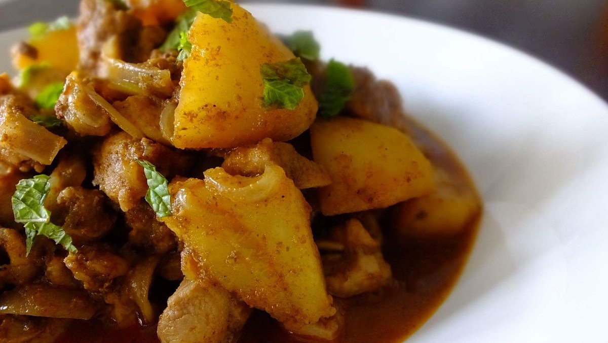 letsspiceup's tweet photo. Miss Goan Food. Now enjoy easy and instant Vindaloo, xacuti, balchao, anywhere. 
Try it at https://t.co/yimfPQu4La
#goa #food #recipes https://t.co/xhSxu1JpOV