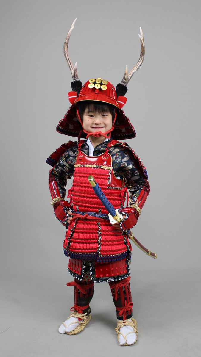 甲冑工房丸武 千代田店 Hpにて稚児鎧のレンタルを開始いたしました こちら衣装もついてきます 画像は着用の参考例ですので リース品と若干ですが甲冑の仕様が異なりますm M 稚児鎧 鎧レンタル Armor 甲冑 甲冑レンタル 七五三 T