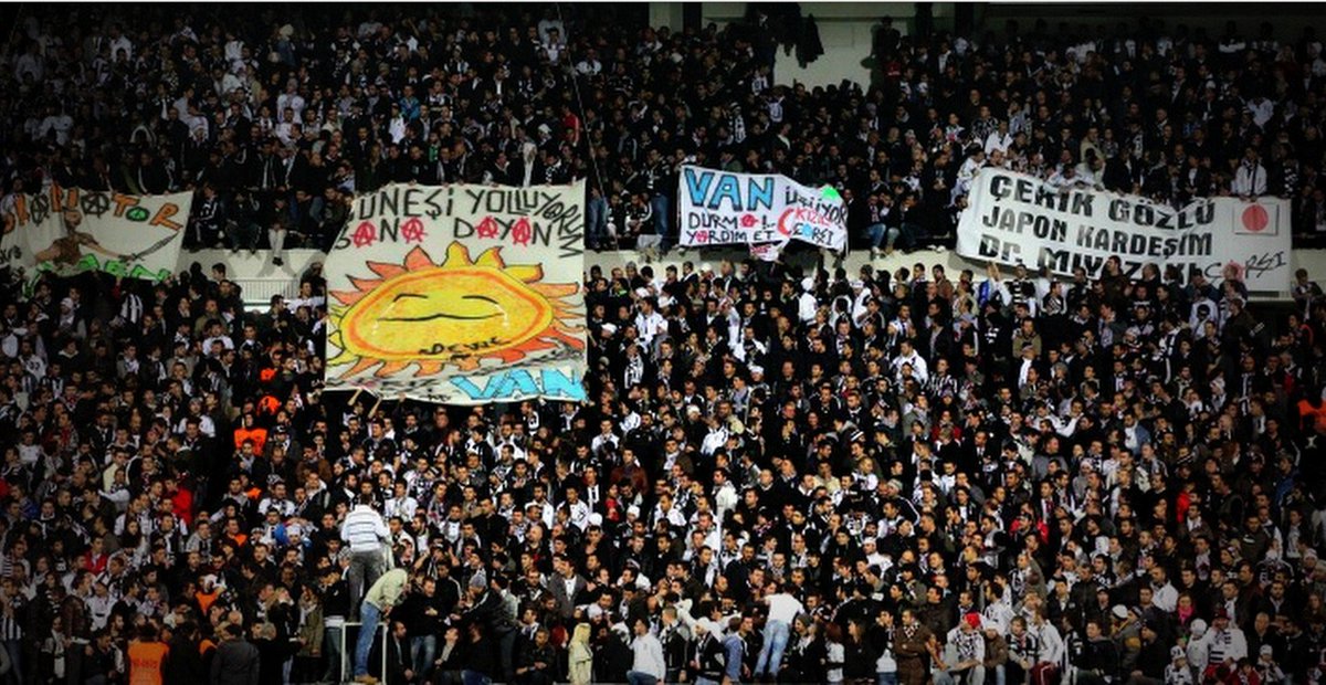 23 Ekim 2011 Acımız sokağın taVANı kadar... #çArşı #VanDepremi