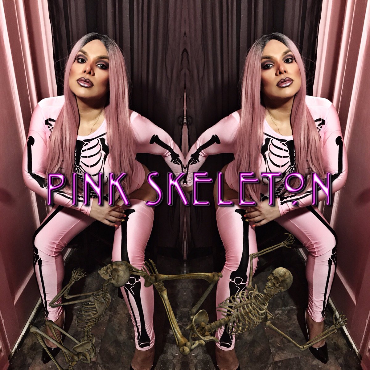 TsBlondieNYC's tweet photo. My 22nd #ChaturbateHalloween Look #Tsblondienyc @chaturbate #Chaturbate  #PinkSkeleton 💀💓  #Skeleton #Skinny #Bones  💀#webcammodel #NYC 💀💓💀💓 https://t.co/1XiM0zxHwi