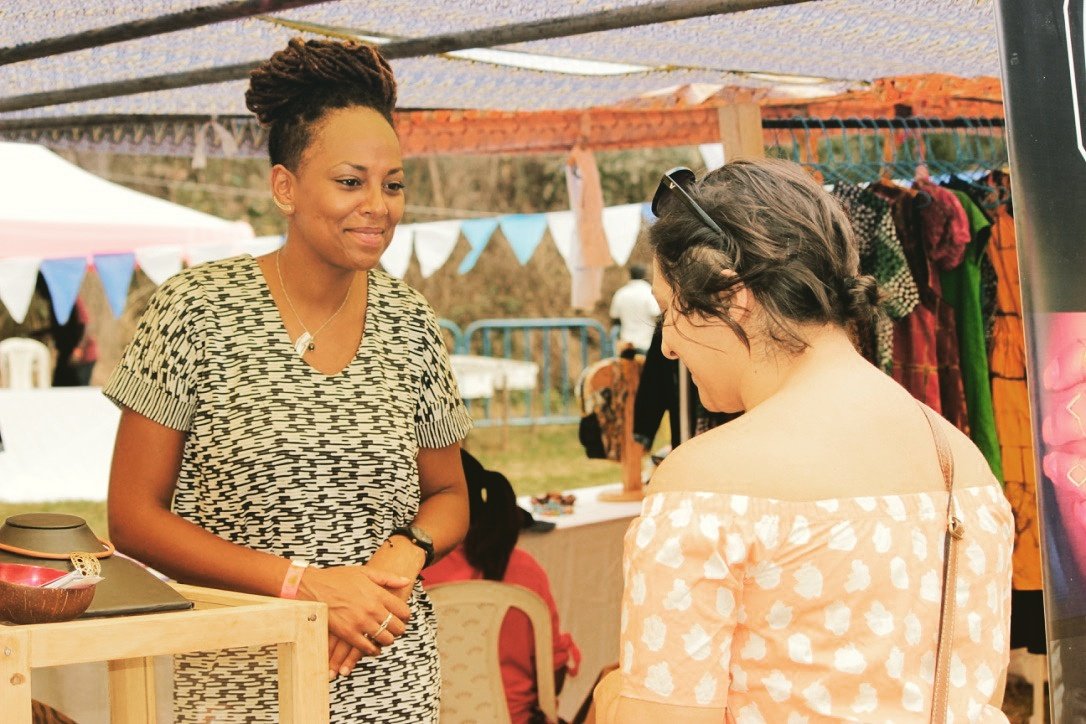 BnWKigali's tweet photo. Throwing it back to #BnWKigali! #ktsobe having a 😊 moment with a client. Stay tuned for exciting announcements #Kigali!😎 https://t.co/Dnhtk30IP2