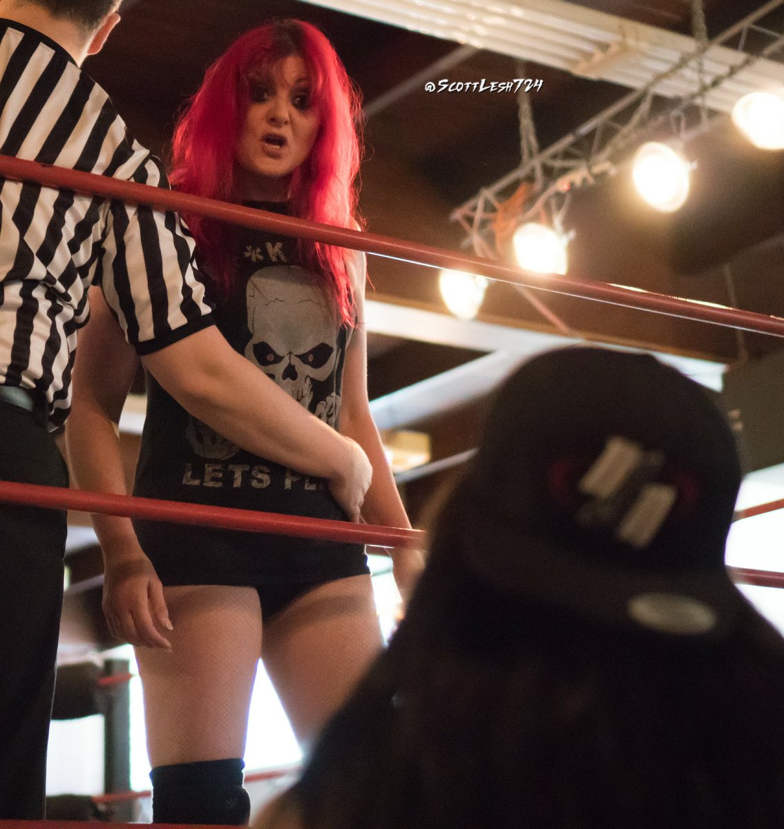 ScottLesh724's tweet photo. @RealsarayaK #SHIMMER92 https://t.co/N7m2ib1Pno