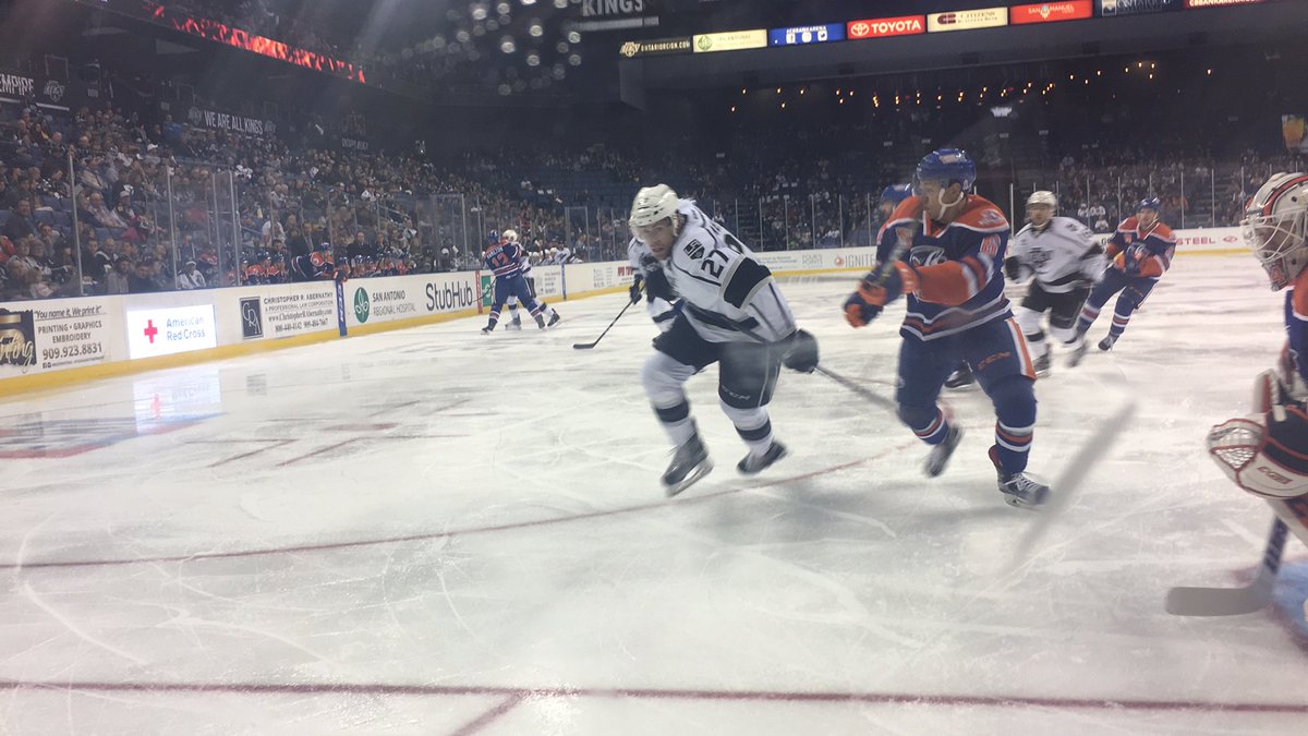 DigitalJustinL's tweet image. Hockey time #ontarioreign