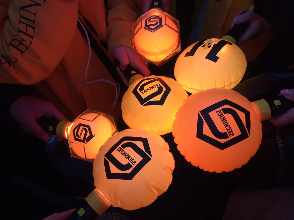 jkjoy4444's tweet photo. 행복하다😭😭😭😻
#SECHSKIES #젝스키스 #젝스키스존 #SECHSKIES_ZONE #BOF_젝스키스 https://t.co/dIYK3mObUg
