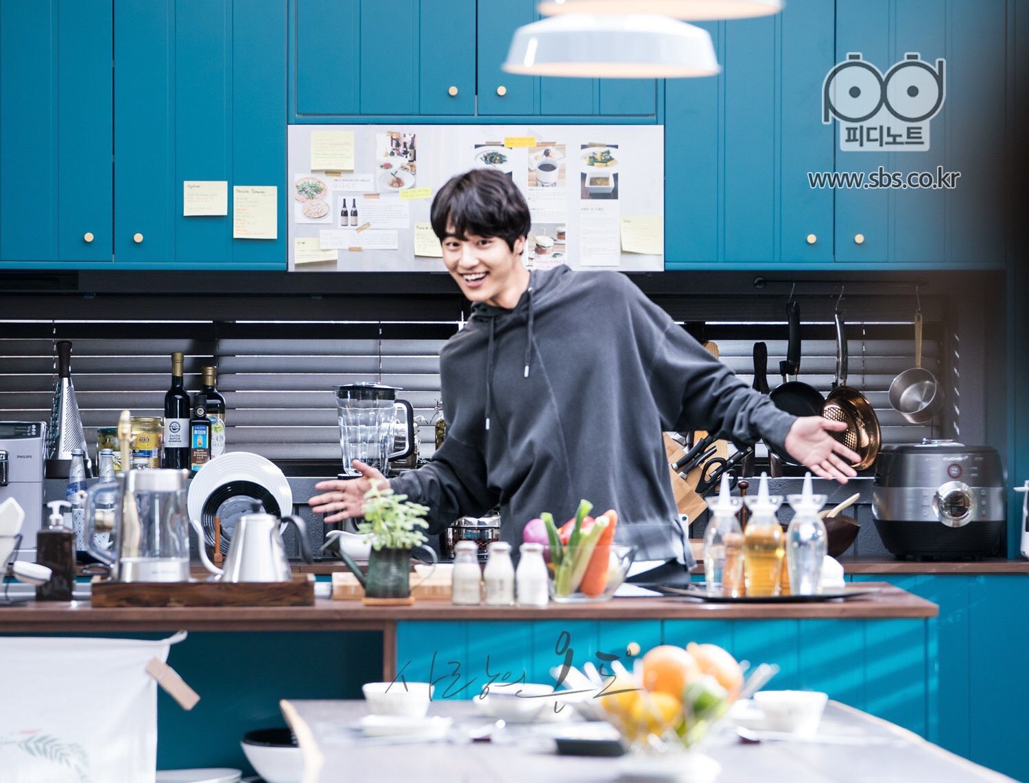 DMzOP3cUIAYj0ow.jpg:large