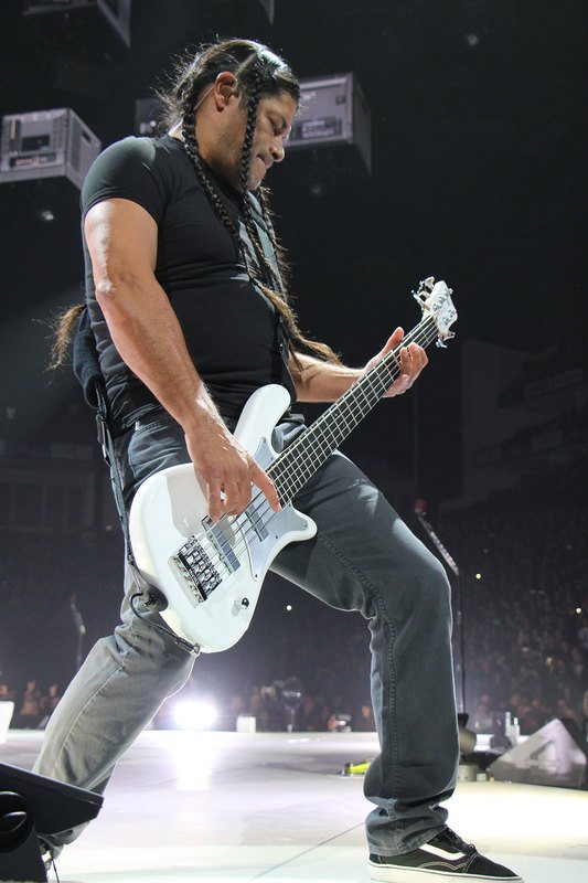 Happy birthday Robert Trujillo   