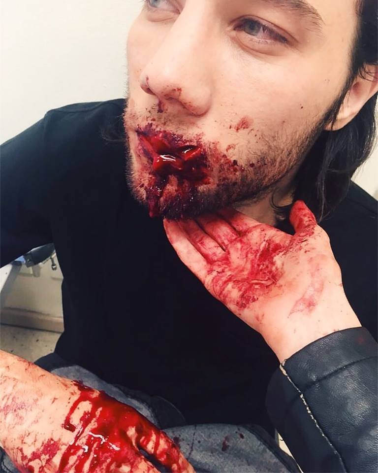 Ysterday my chom <a href="/DirkAgenbag/">Dirk Agenbag</a> ordered an <a href="/Uber_RSA/">Uber South Africa</a>, whle waiting, a taxi driver stabbed him! Wht does uber do?Tells him to get out the uber!