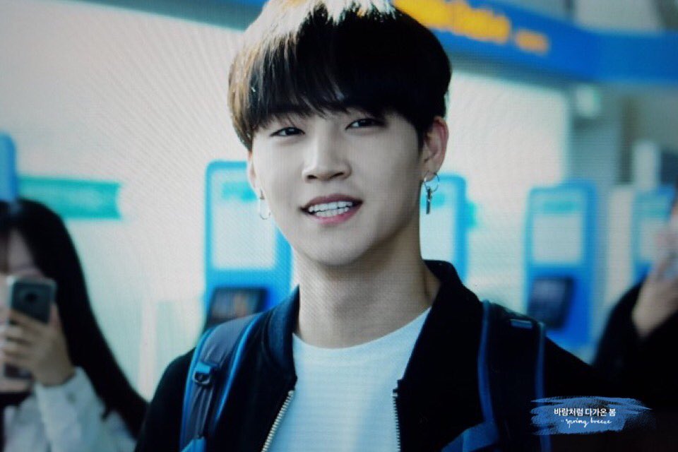 springbreeze16's tweet photo. 171023 정글의 법칙 출국 재버마😭💕💕💕 #JB #재범 #GOT7 #7for7 #YouAre https://t.co/hGsqLyBqeR