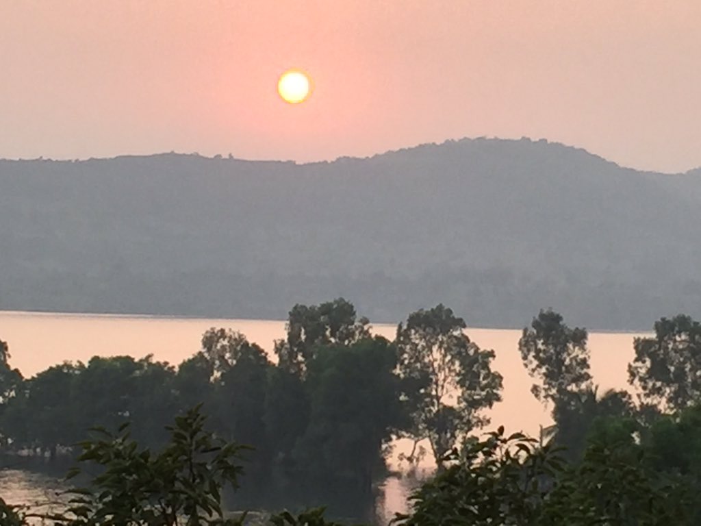 Mumbaiguru's tweet image. Digital detox Diwali at #lakeside #serene #NativePlace #kamshet #homestay base of #flynirvana #paragliding @Megha75 @Lalitude @RachitaVaid