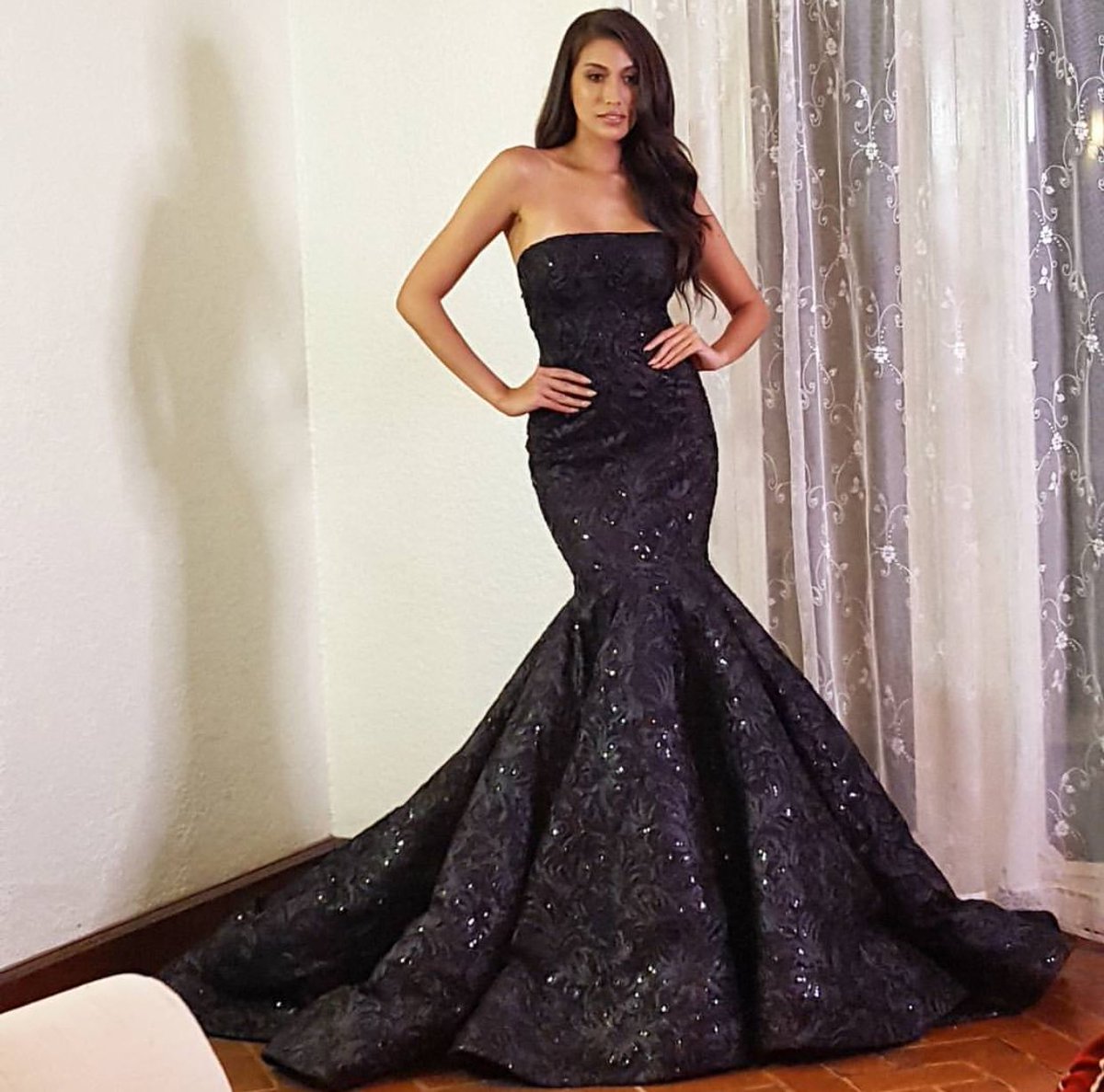PHpageantry's tweet photo. Look: #missuniverse philippines @rachelpetersx wearing #ValTaguba! Are we going to see this kind of silhouette for MU2017? https://t.co/WTMoHzYNkY